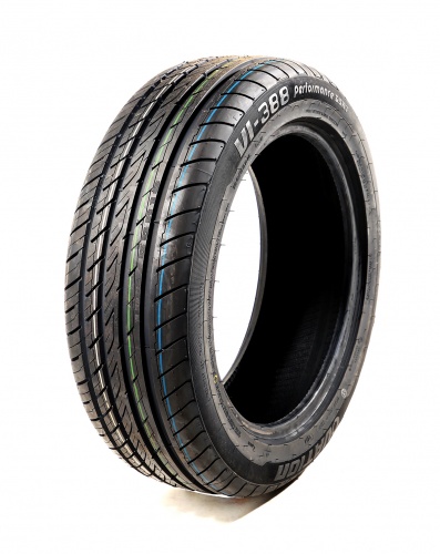 235/45/18 Ovation Vi-388